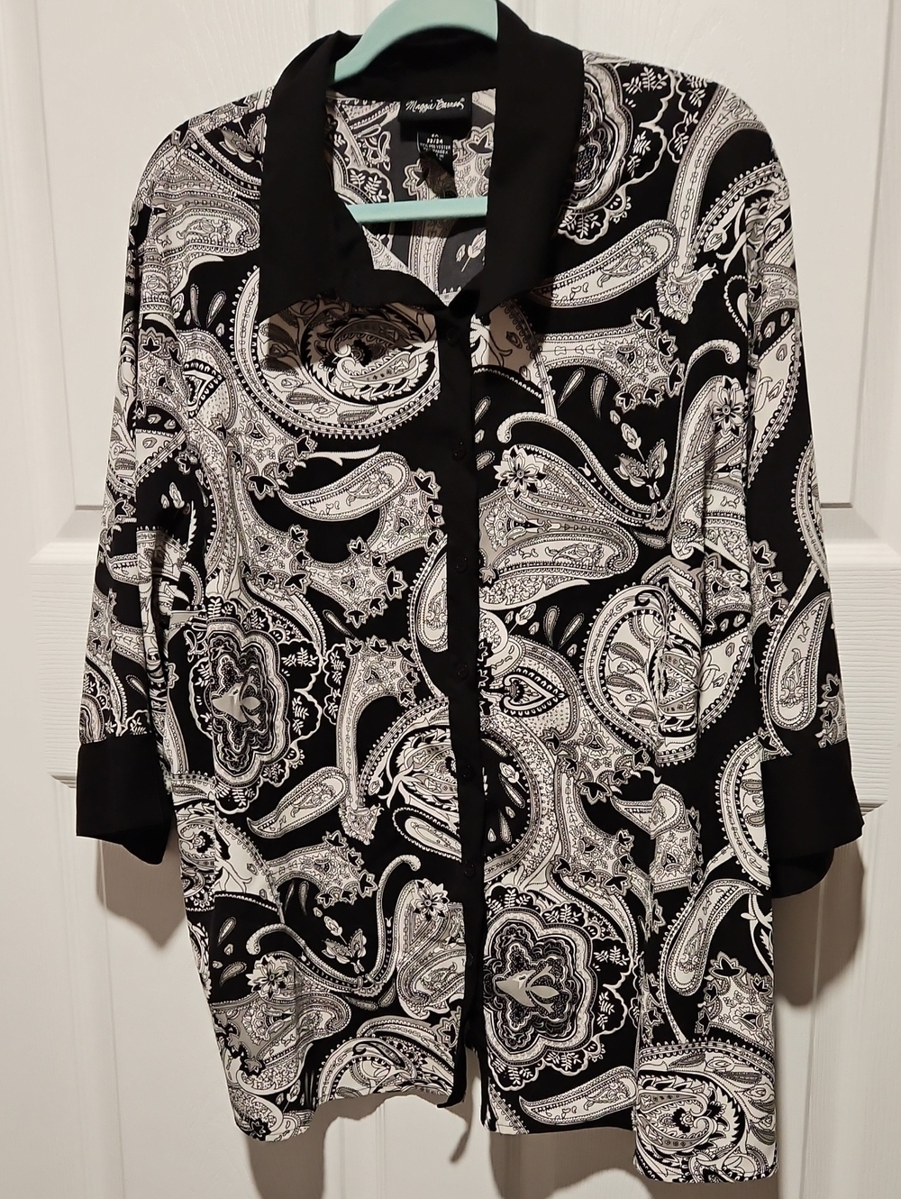 Black & White Paisley Button-Front Blouse